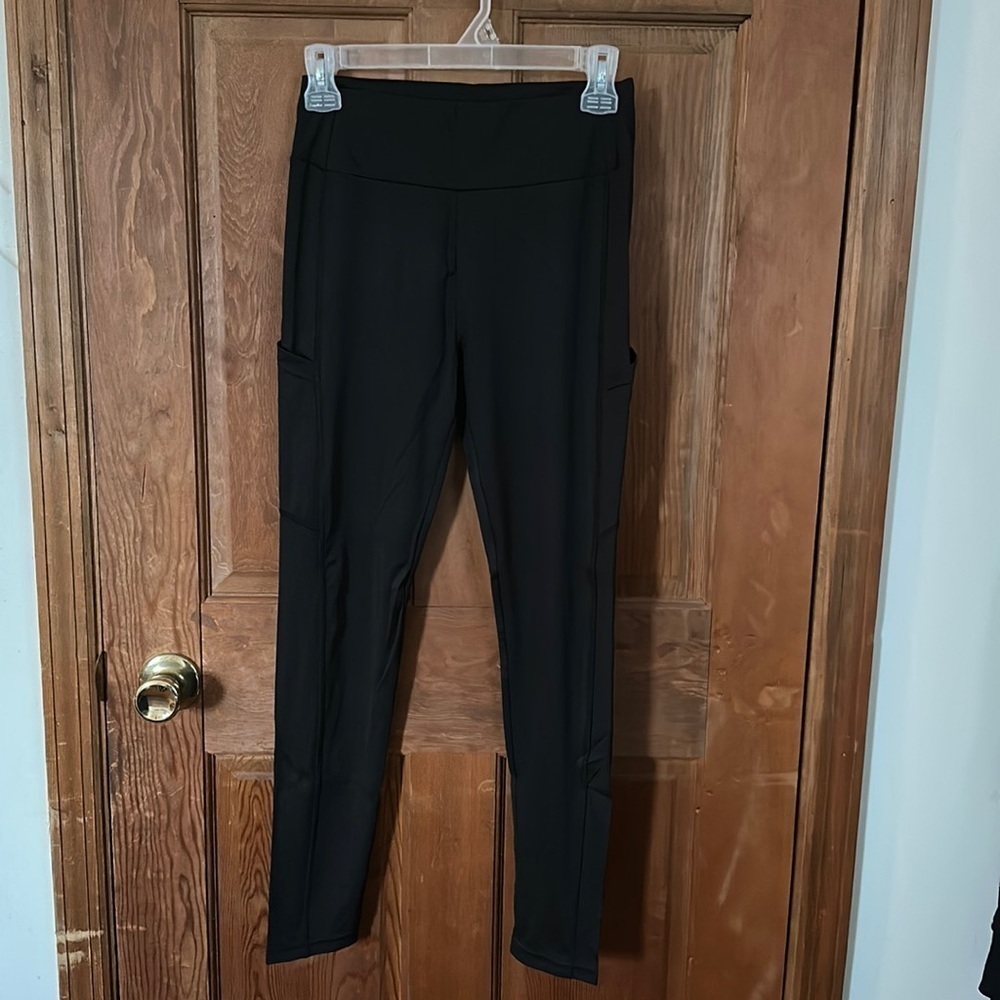 2 Pairs Women’s Slim Fit Yoga Leggings with Pockets Size Small